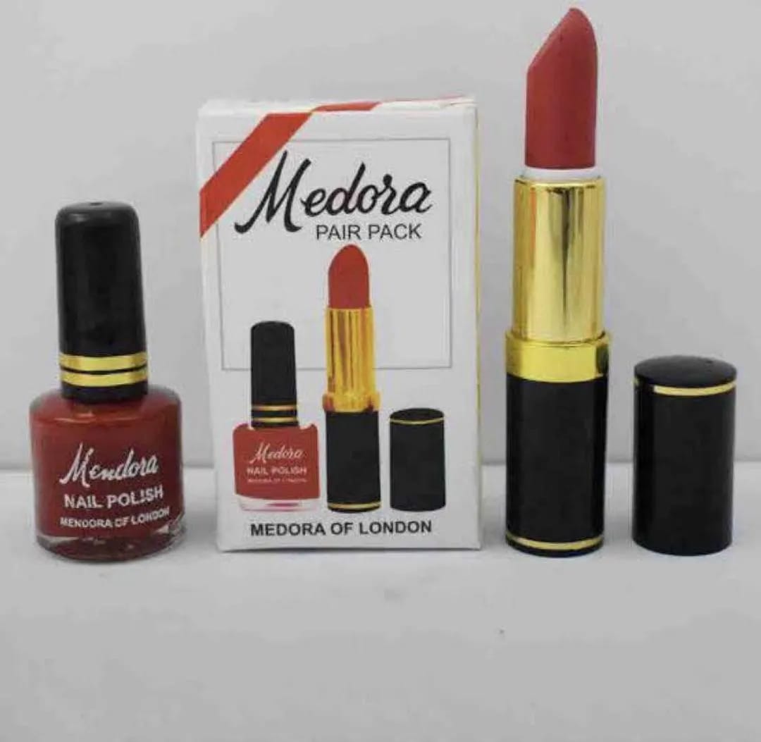 Premium Long-Lasting Matte Lipstick – Velvet Finish & High Pigment